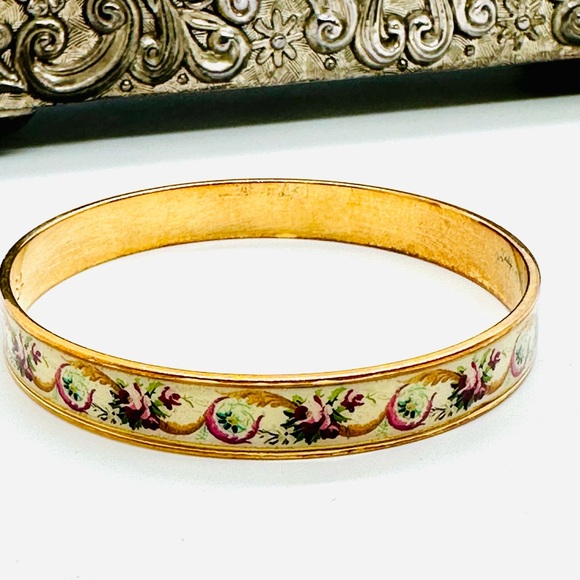 Vintage Floral Enamel Bangle - Picture 7 of 10
